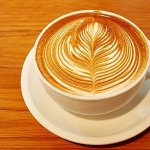 ストリーマー コーヒー カンパニー　ラテアート　チャンピオン　カフェ　STREAMER COFFEE COMPANY 茅場町店　ストリーマーラテ