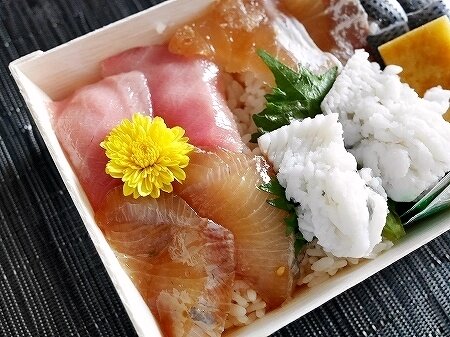 サカナバッカ　グランスタ東京店　東京ちらし　べっこう醤油漬け　sakana bacca　場所　行き方　フロアマップ　おすすめ　ブログ　口コミ　レビュー　感想　東京ちらし　べっこう醤油漬け