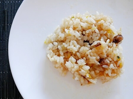ローソンの冷凍チャーハン、「大盛り炒飯」
