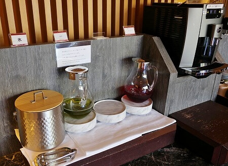 鬼怒川金谷ホテル宿泊記（ラウンジのドリンクサービス）