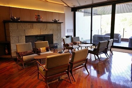 鬼怒川金谷ホテル宿泊記（ラウンジの様子）