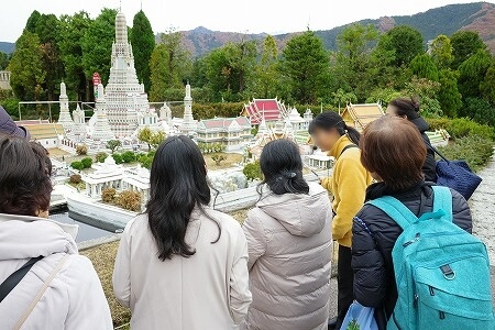 東武ワールドスクウェアの無料ガイドツアーＣコース