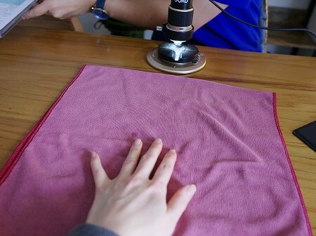 新富町の「ホルミシスメディカルサロン」での血流チェック