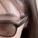 鼻あてがないサングラス、「[CHARMANT] ChocoSun(鼻に跡がつかないサングラス) ちょこサン」（ウェリントン・ブラック）の着画