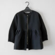 【VERY×UNFILOコラボ】2WAY ペプラムカーディガンの黒（アンフィーロ）